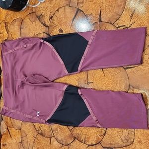 Underarmour compression leggings with mesh panel detailing